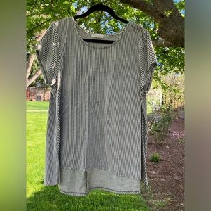 Simple Lightweight summer striped top. Retrology. Womens 1X